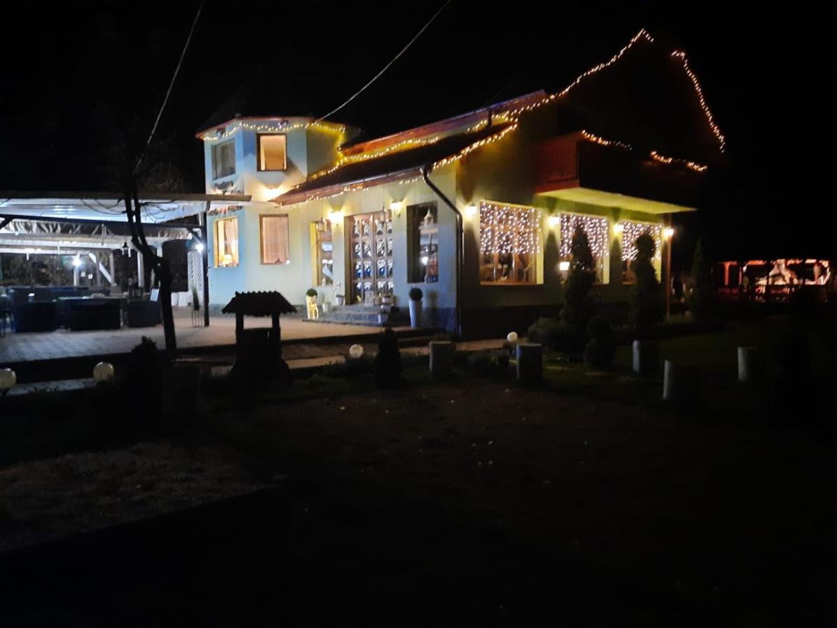 Pensiunea Poiana Avrigului Gasthof 4*